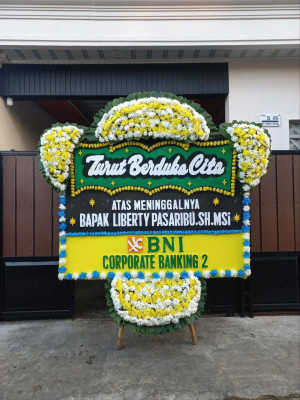 Papan Bunga Duka di Iv Nagari Bayang Utara
