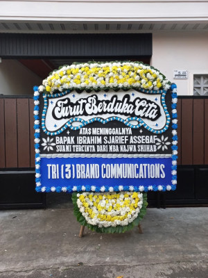 Papan Bunga Duka di Iv Nagari Bayang Utara